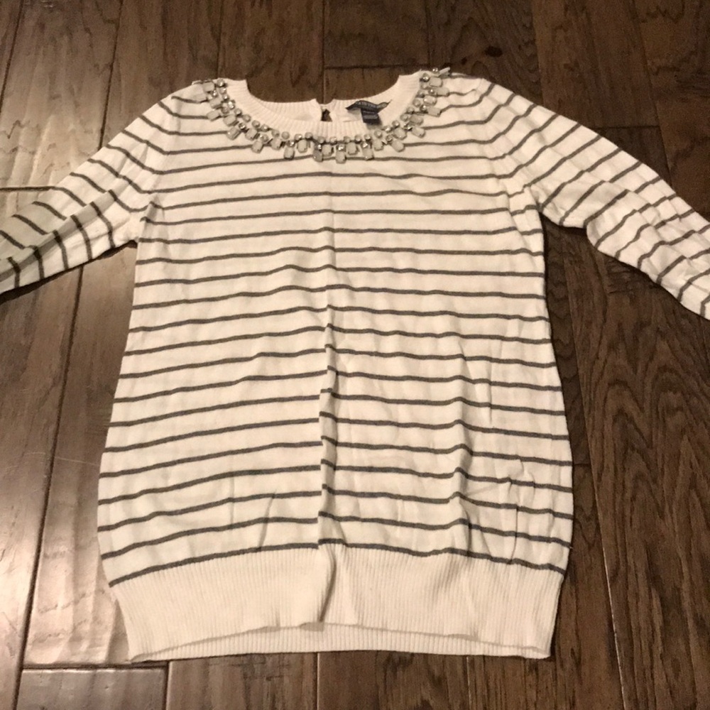 A Pea in the Pod Maternity Sweater